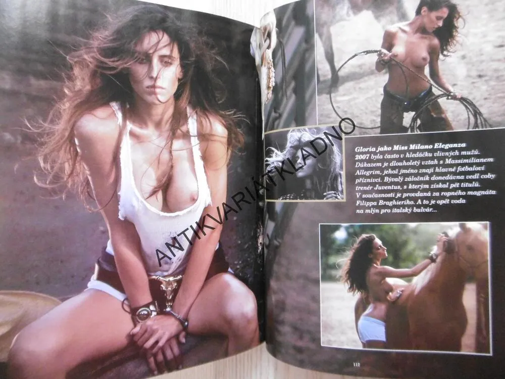 PLAYBOY, 10/2020, KAROLÍNA HUVAROVÁ