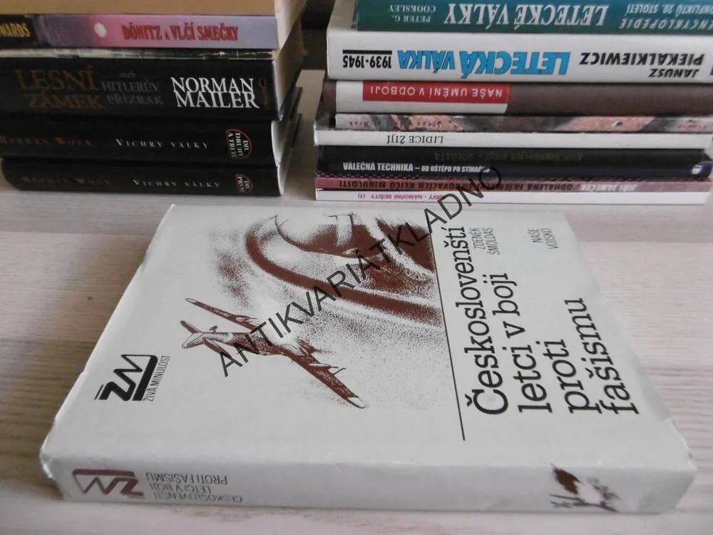 ČESKOSLOVENŠTÍ LETCI V BOJI PROTI FAŠISMU, ZDENĚK ŠMOLDAS, **an