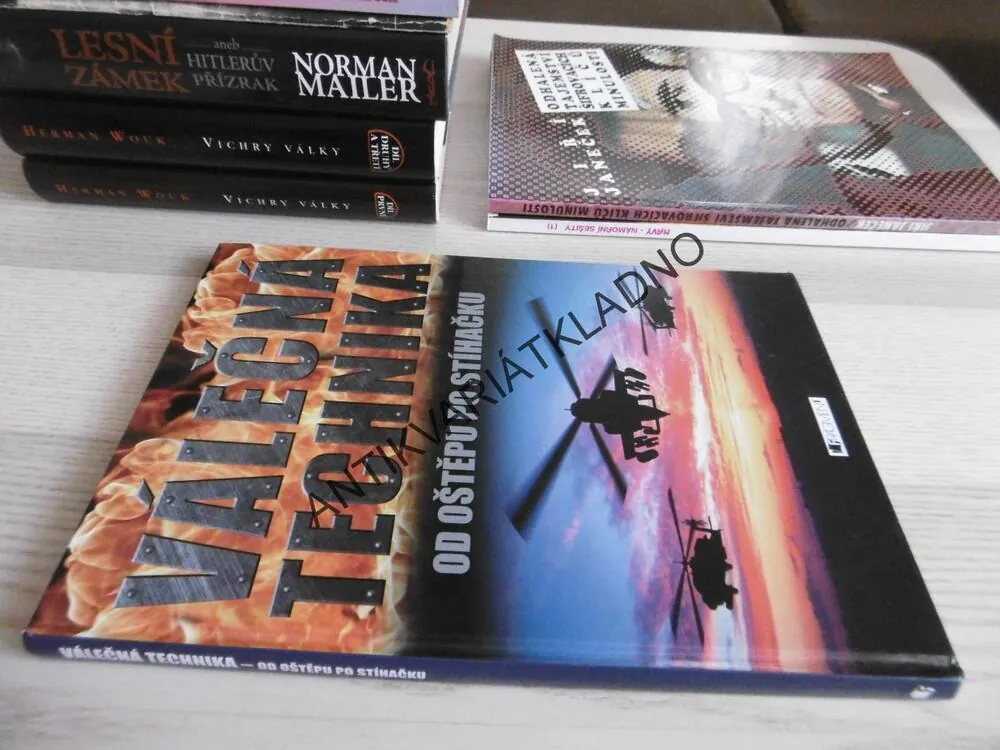 VÁLEČNÁ TECHNIKA, OD OŠTĚPU PO STÍHAČKU, BILL GUNSTON, **an