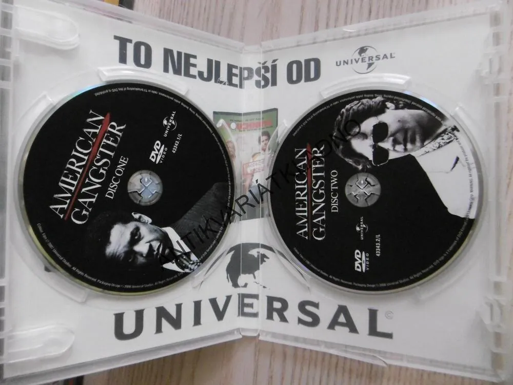 AMERICKÝ GANGSTER, DVD FILM