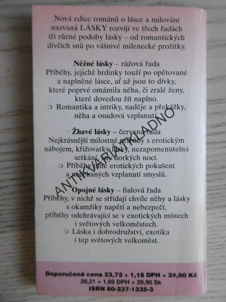NĚŽNÉ LÁSKY, MARY BURCHELLOVÁ, **an