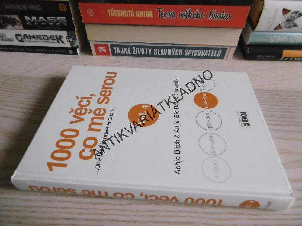 1000 VĚCÍ, CO MĚ SEROU, VOL. 4, **an