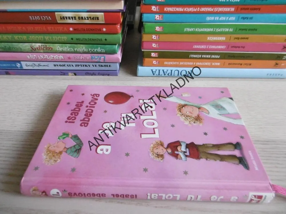 A JE TU LOLA!, ISABEL ABEDIOVÁ, **an