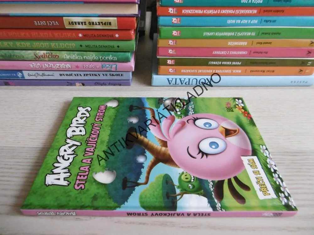 ANGRY BIRDS, STELA A VAJÍČKOVÝ STROM, **an