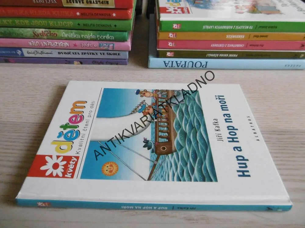 HUP A HOP NA MOŘI, JIŘÍ KAFKA, **an