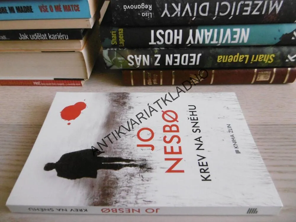 KREV NA SNĚHU, JO NESBO, **an