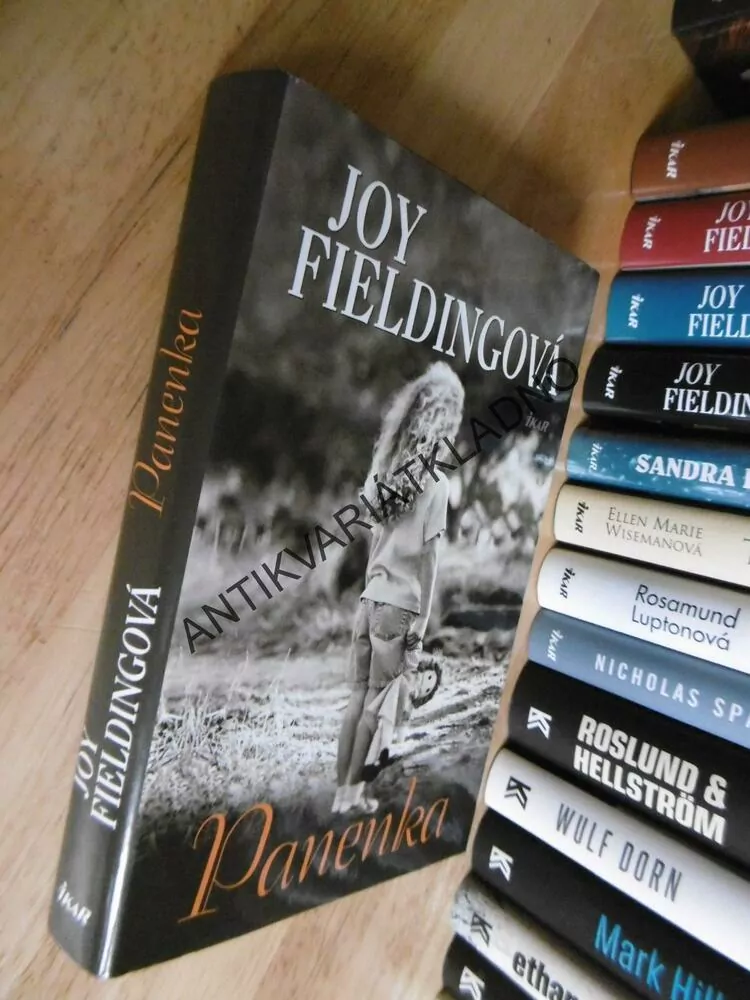 PANENKA, JOY FIELDINGOVÁ, **an