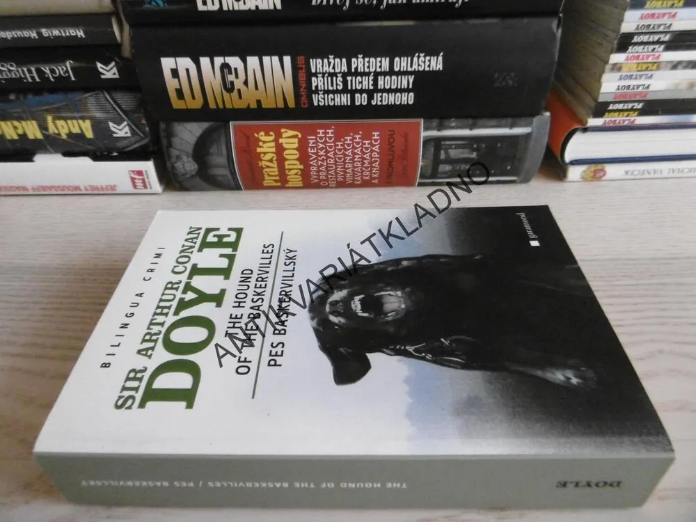 PES BASKERVILLSKÝ, THE HOUND OF THE BASKERVILLES, SIR ARTHUR CONAN DOYLE, DVOJJAZYČNÉ, **an