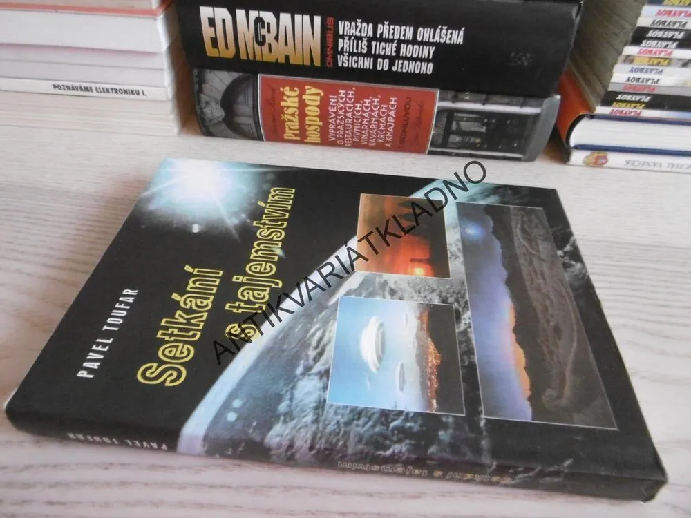 SETKÁNÍ S TAJEMSTVÍM, PAVEL TOUFAR, **an