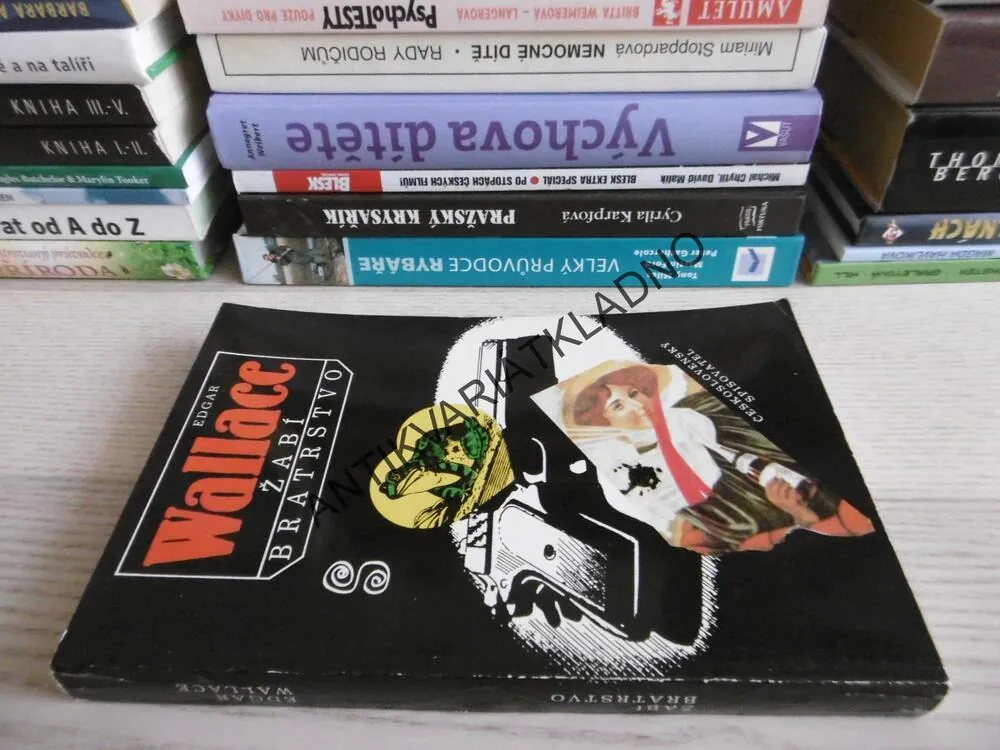 ŽABÍ BRATRSTVO, EDGAR WALLACE, **an