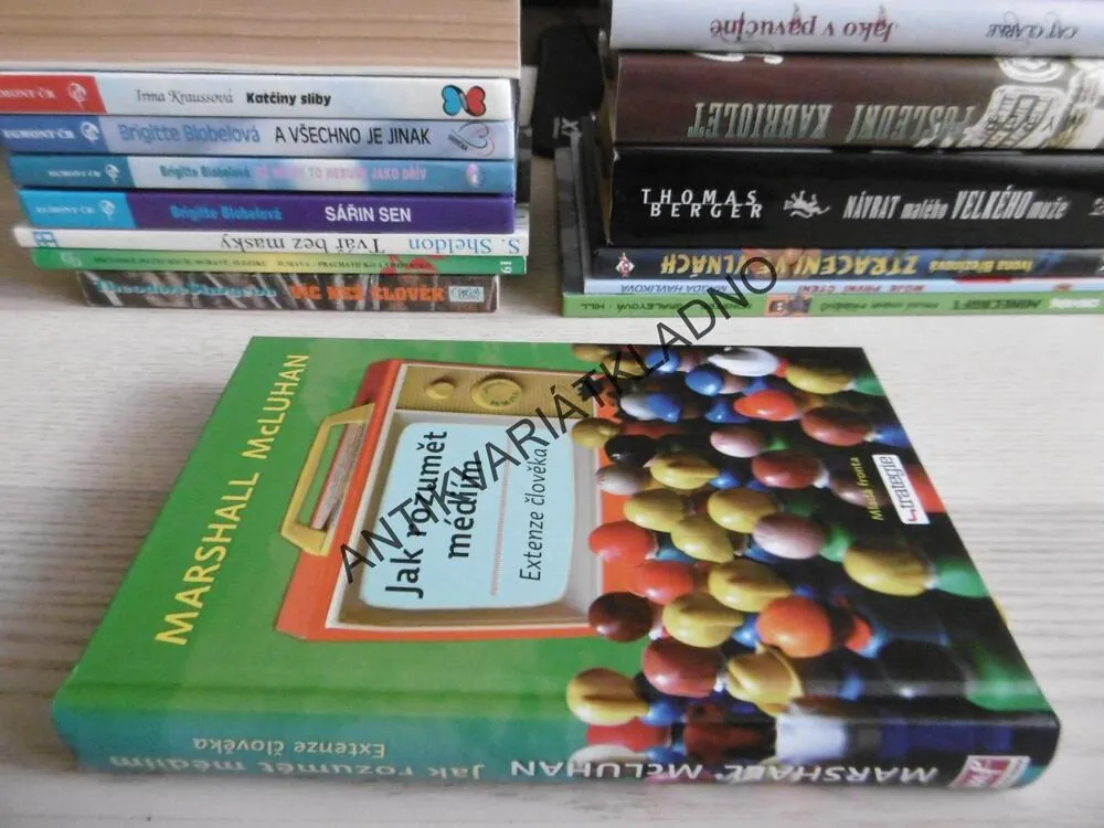 JAK ROZUMĚT MÉDIÍM, EXTENZE ČLOVĚKA, MARSHALL MCLUHAN, **an