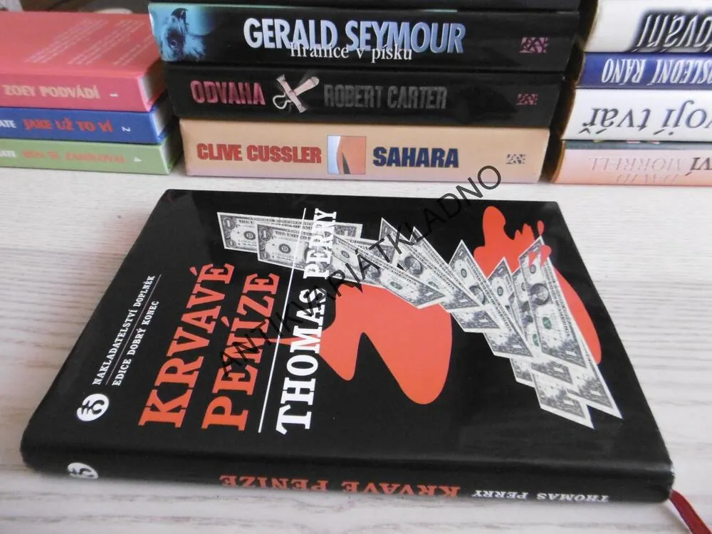 KRVAVÉ PENÍZE, THOMAS PERRY, **an