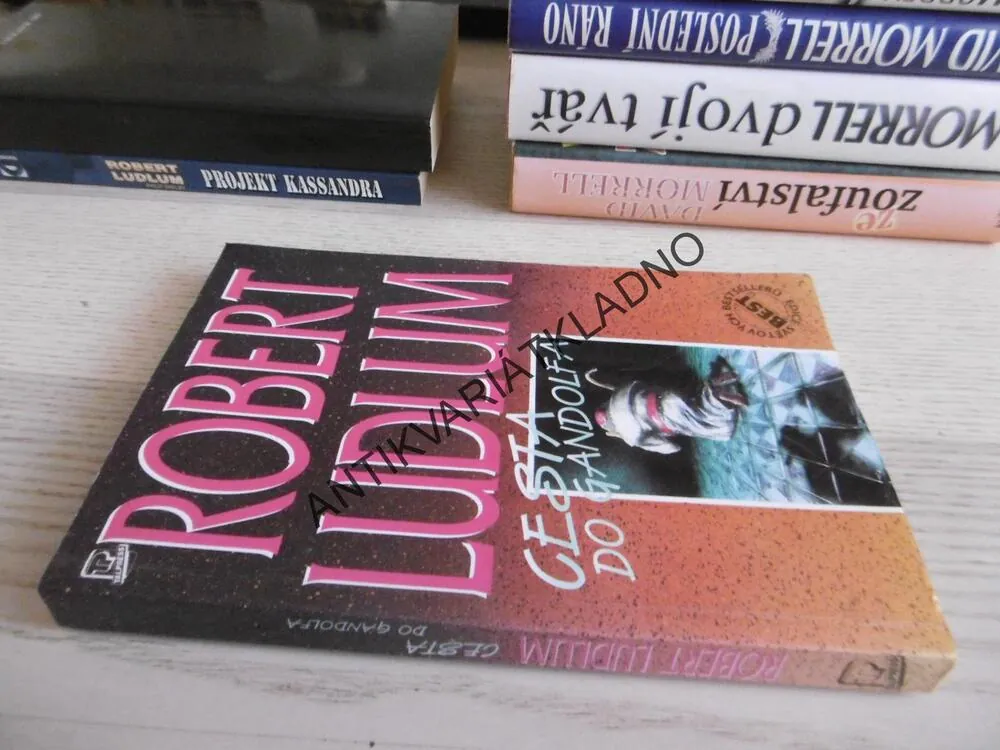 CESTA DO GANDOLFA, ROBERT LUDLUM, **an