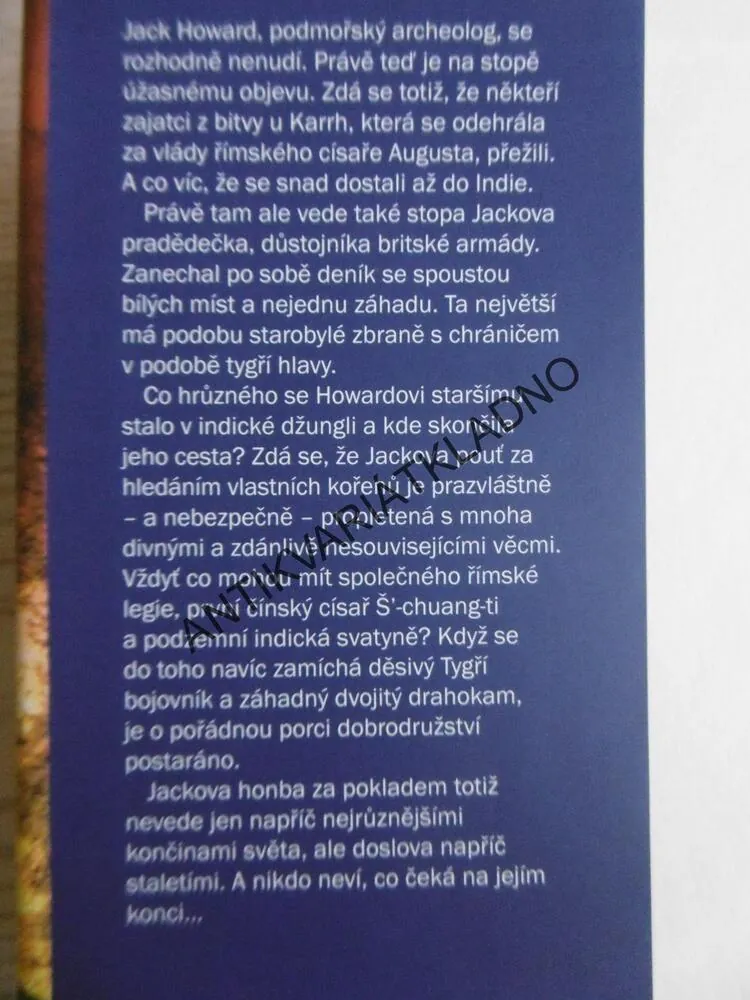 TYGŘÍ BOJOVNÍK, DAVID GIBBINS, **an