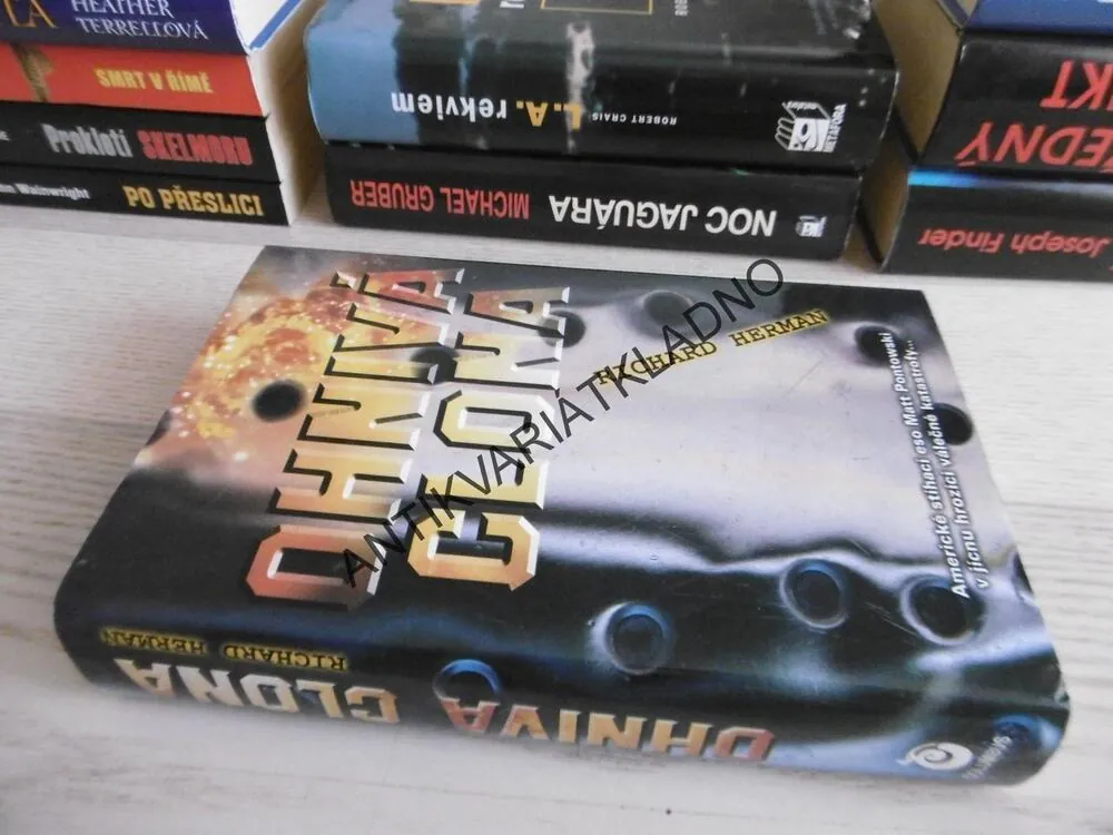 OHNIVÁ CLONA, RICHARD HERMAN, **an