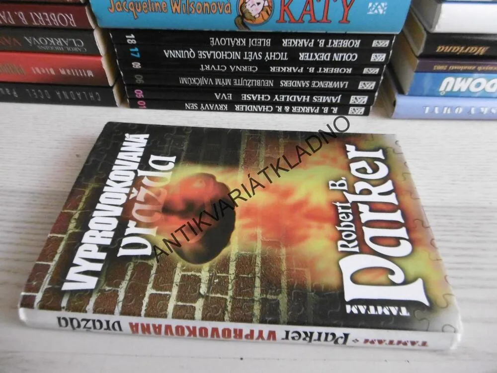 VYPROVOKOVANÁ VRAŽDA, ROBERT B. PARKER, **an