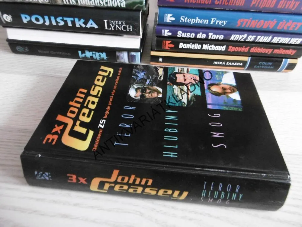 3X : JOHN CREASEY, TEROR, HLUBINY, SMOG, **an