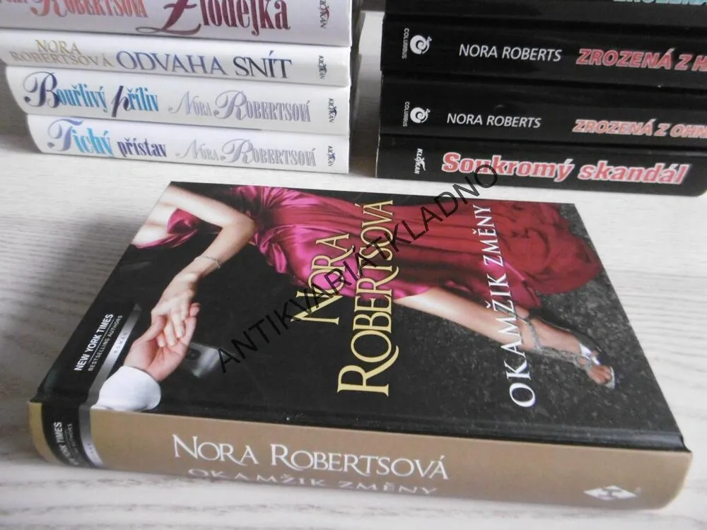 OKAMŽIK ZMĚNY, NORA ROBERTSOVÁ, **an