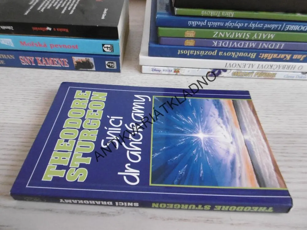 SNÍCÍ DRAHOKAMY, THEODORE STURGEON, **an