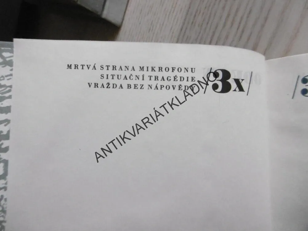 3X V ROLI DETEKTIVA CHARLES PARIS, SIMON BRETT, **an
