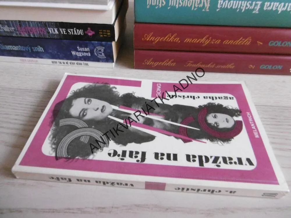 VRAŽDA NA FAŘE, AGATHA CHRISTIE, **an