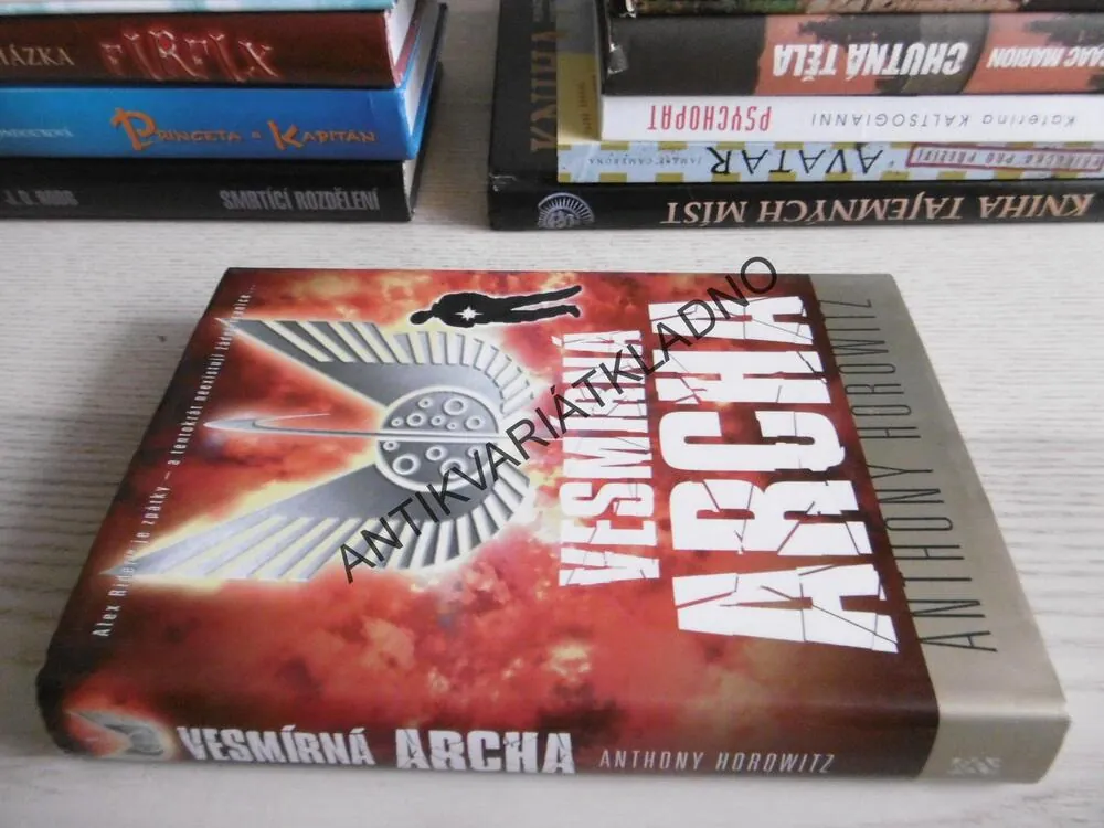 VESMÍRNÁ ARCHA, ANTHONY HOROWITZ, **an