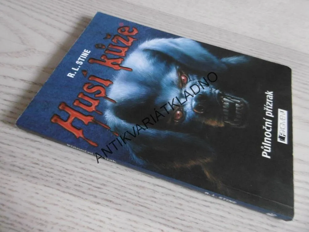 HUSÍ KŮŽE, PŮLNOČNÍ PŘÍZRAK, R. L. STINE, **an