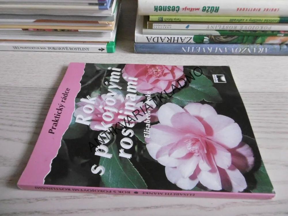 ROK S POKOJOVÝMI ROSTLINAMI, ELISABETH MANKE, **an