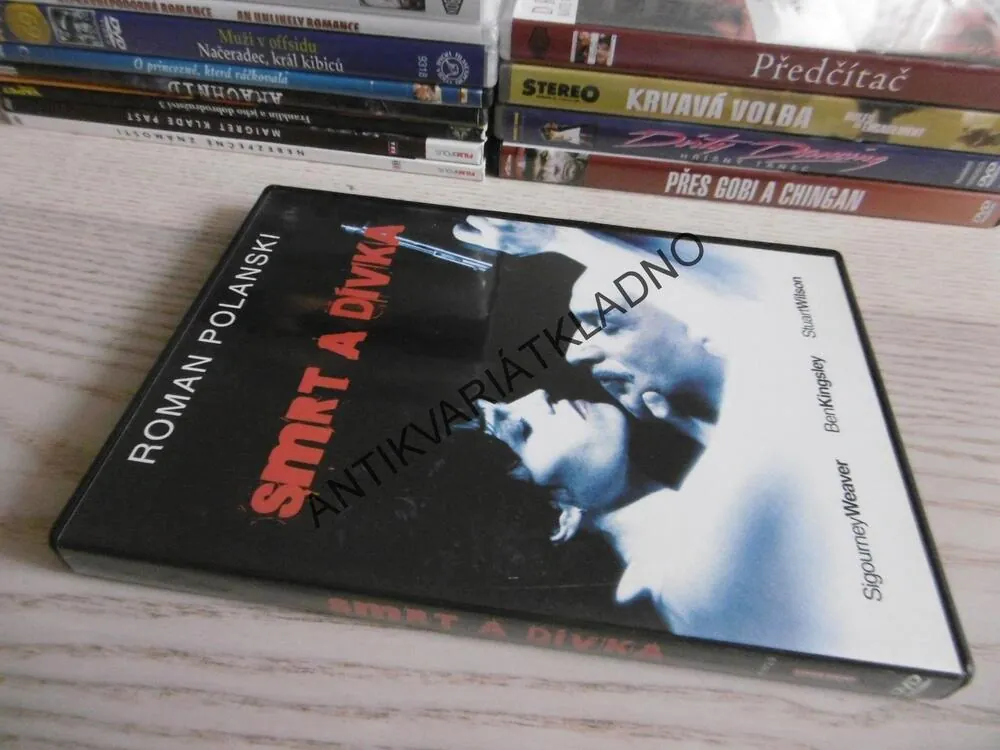 SMRT A DÍVKA, DVD FILM