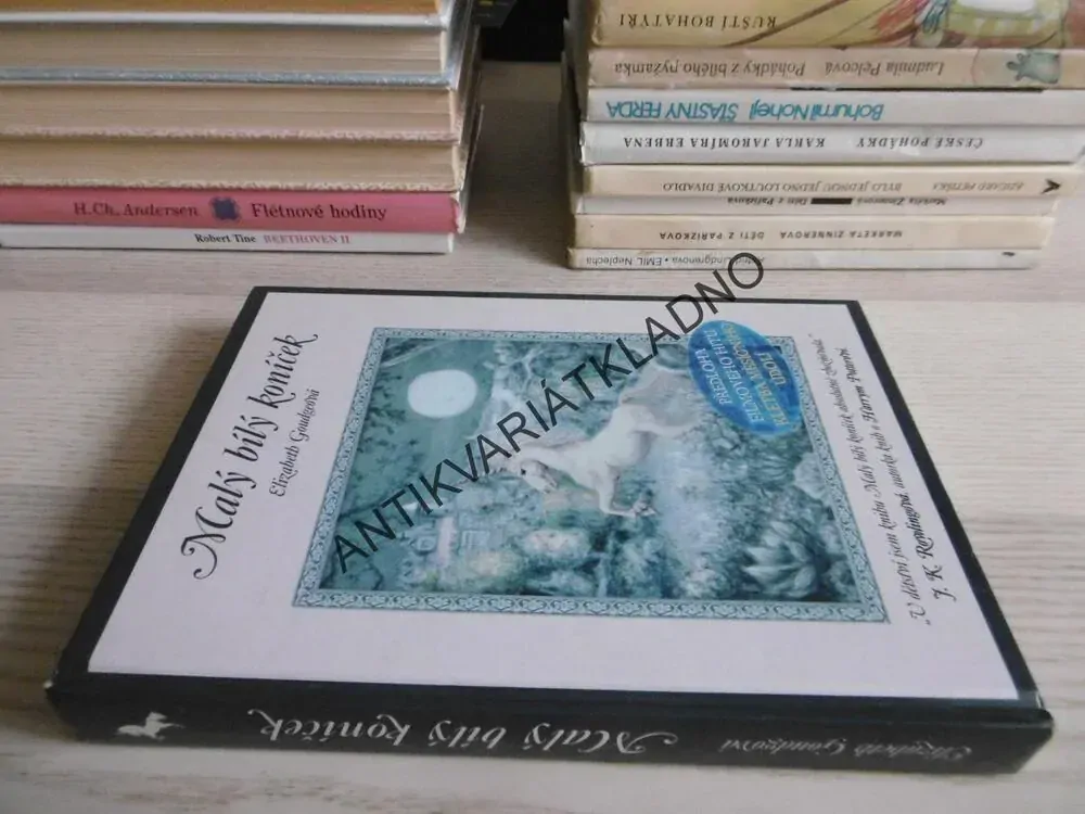 MALÝ BÍLÝ KONÍČEK, ELIZABETH GOUDGEOVÁ, **an