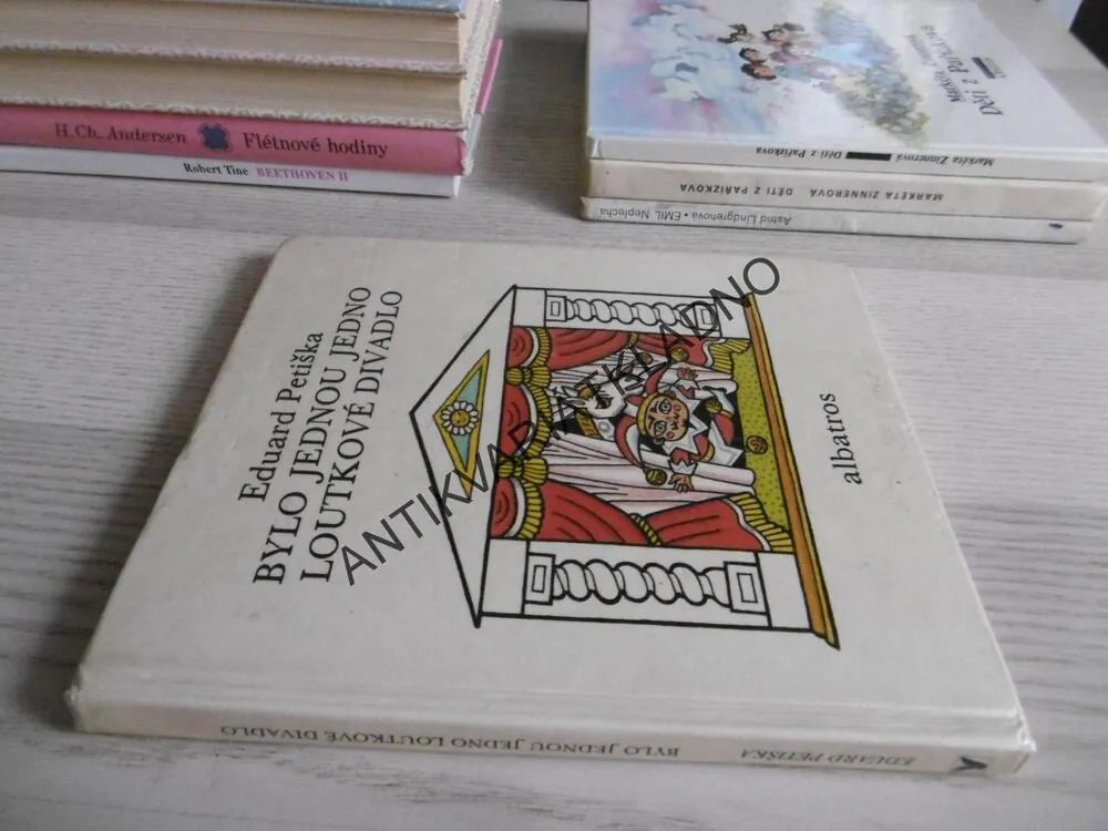 BYLO JEDNOU JEDNO LOUTKOVÉ DIVADLO, EDUARD PETIŠKA, **an