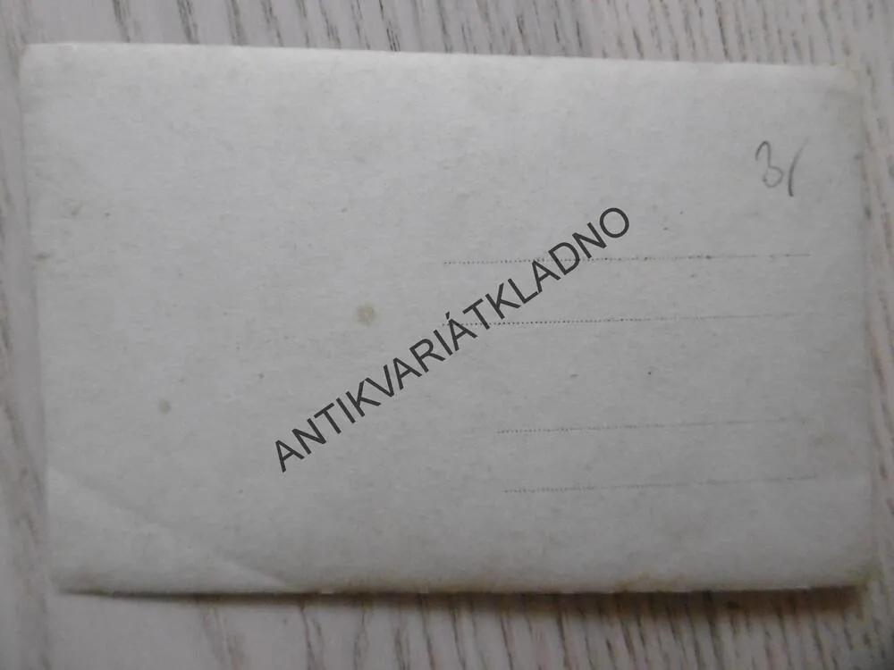 MUŽ A ŽENA S KVĚTINOU, SVATBA, FOTOPOHLEDNICE,