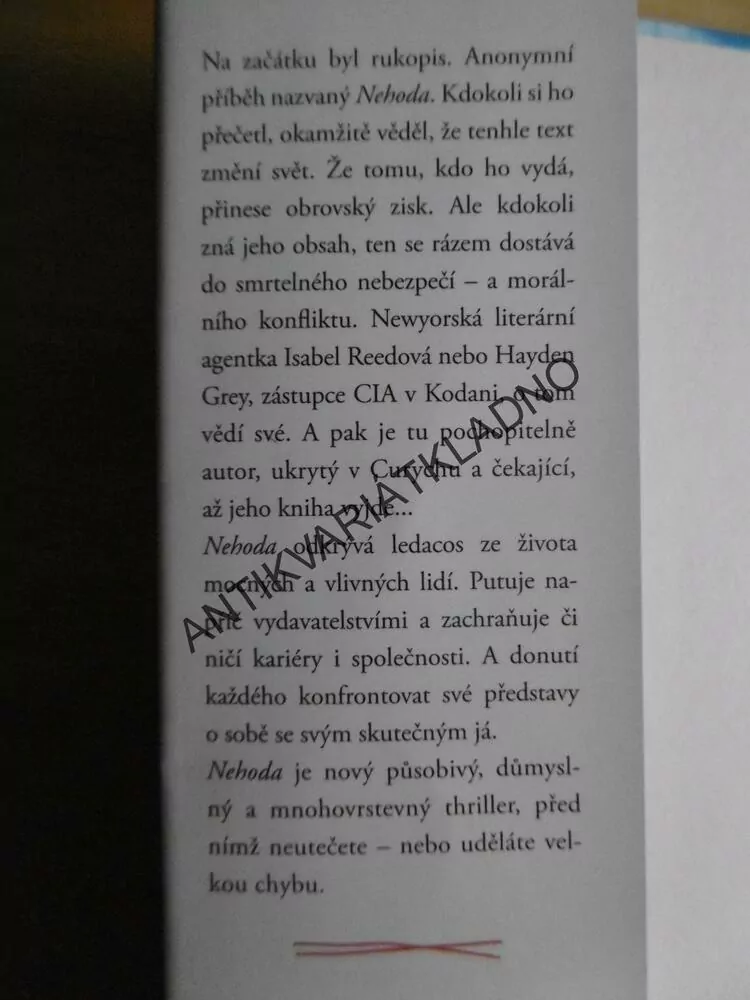 NEHODA, CHRIS PAVONE, BESTSELLER, **an