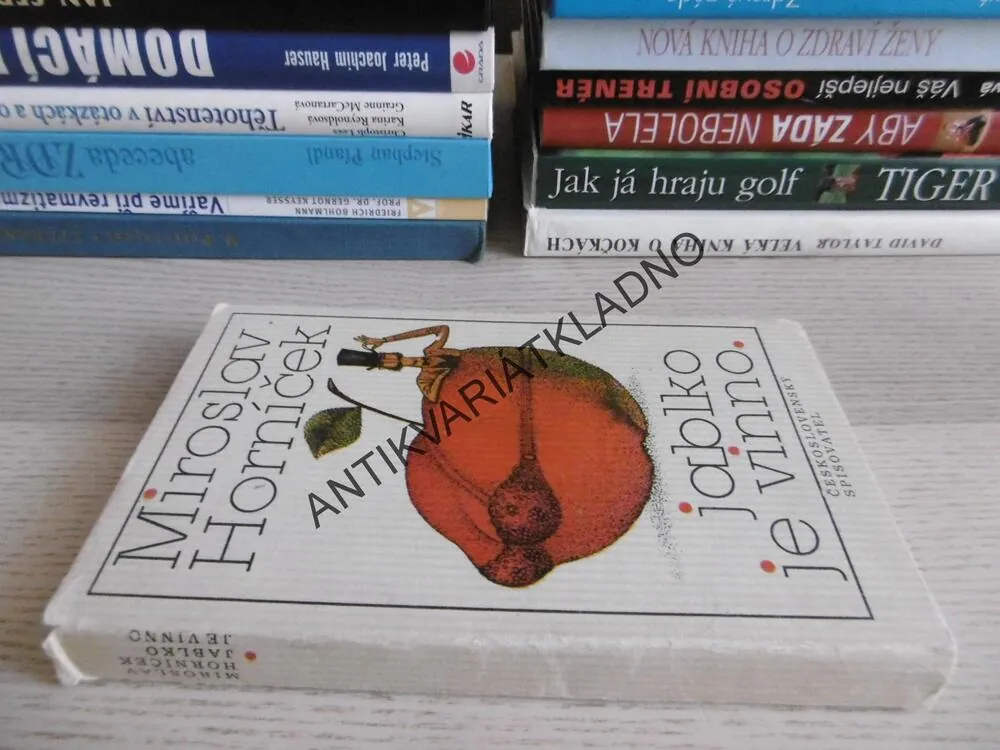 JABLKO JE VINNO, MIROSLAV HORNÍČEK, **an