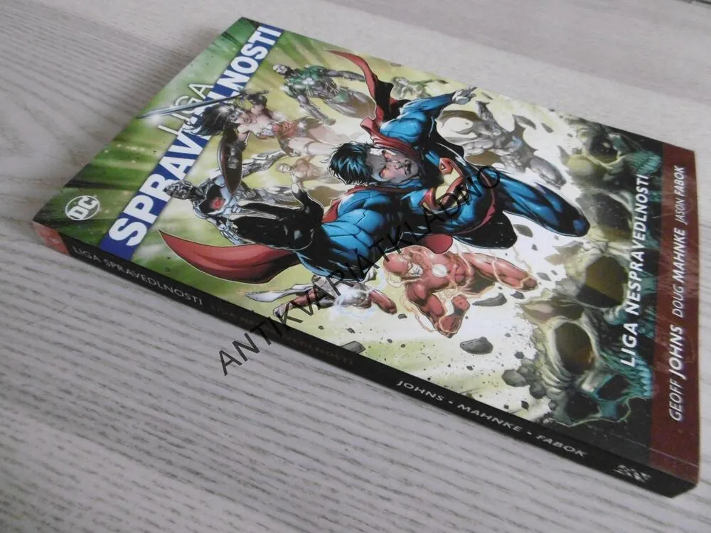 LIGA SPRAVEDLNOSTI, LIGA NESPRAVEDLNOSTI, KOMIKS DC COMICS,**an