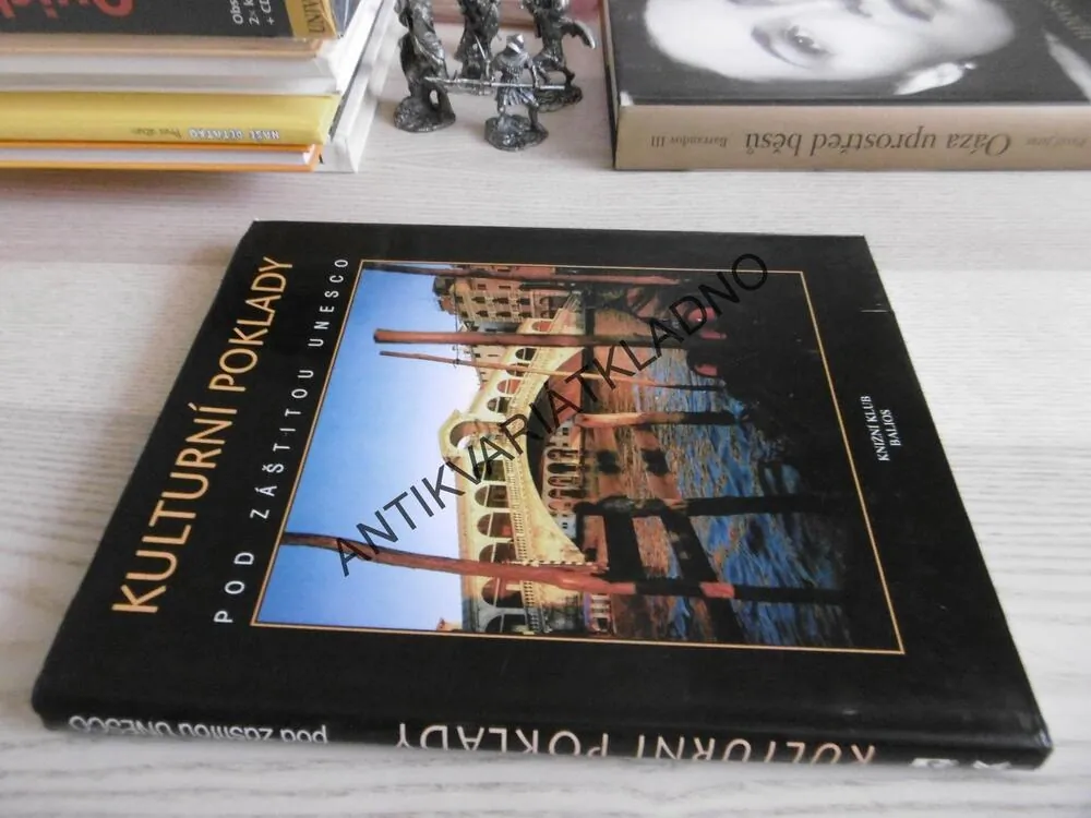 KULTURNÍ POKLADY POD ZÁŠTITOU UNESCO, **an