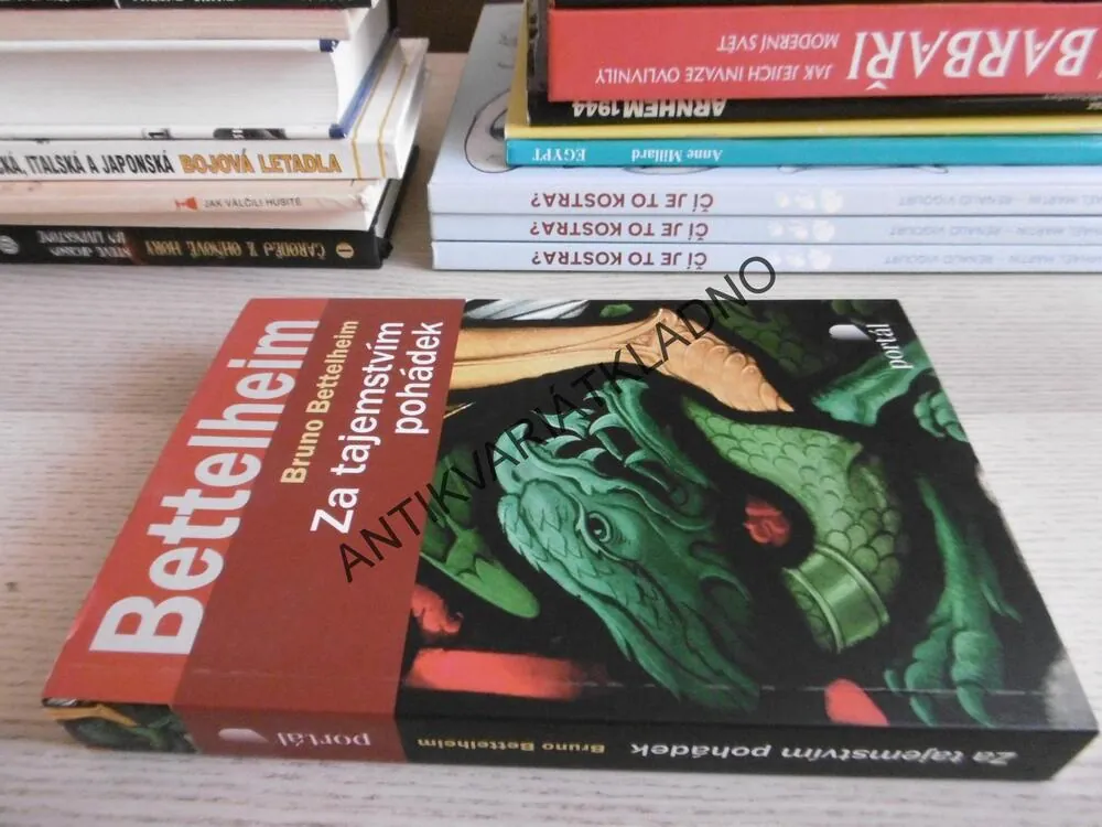 ZA TAJEMSTVÍM POHÁDEK, BRUNO BETTELHEIM, **an