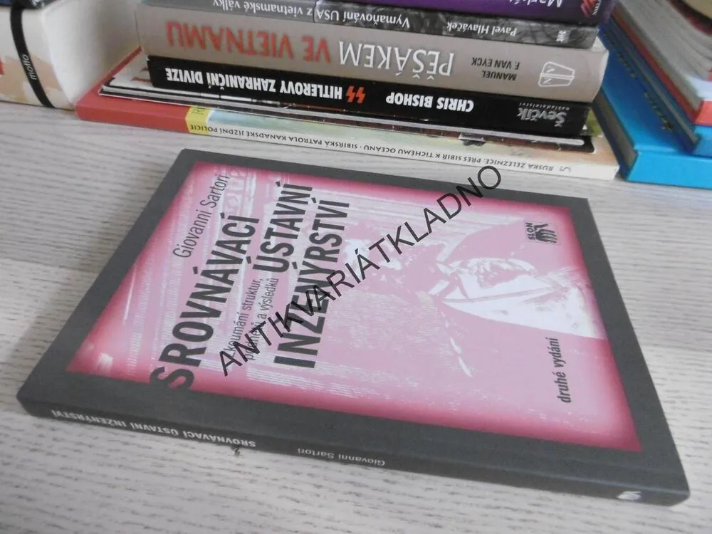 SROVNÁVACÍ ÚSTAVNÍ INŽENÝRSTVÍ, GIOVANNI SARTORI, **an