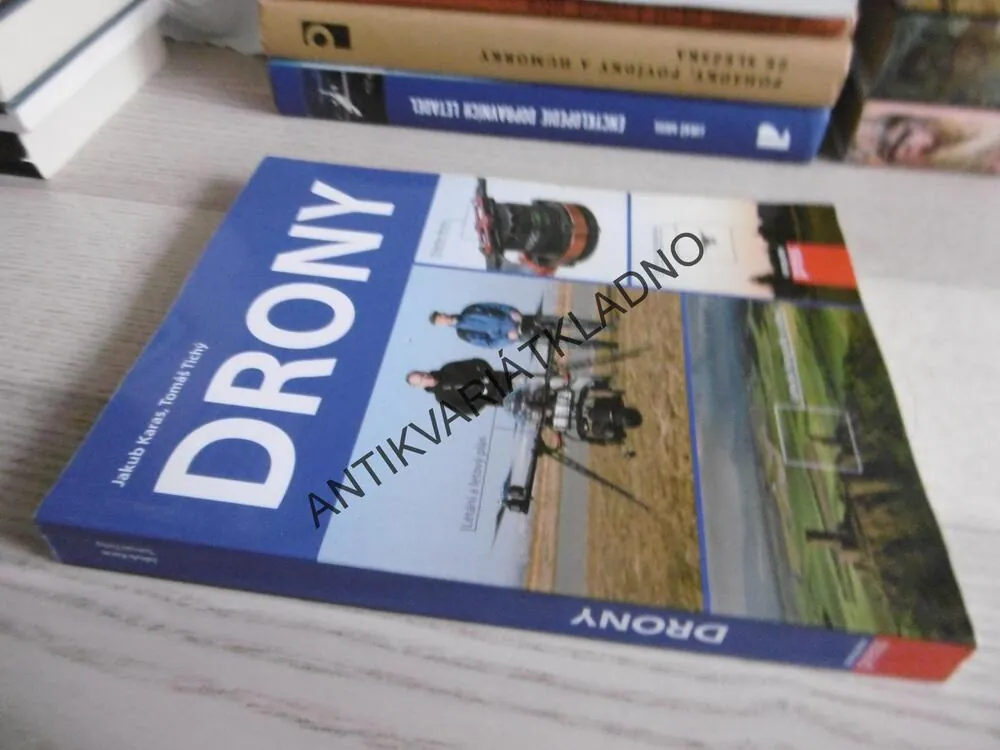 DRONY, JAKUB TARAS, TOMÁŠ TICHÝ, **an
