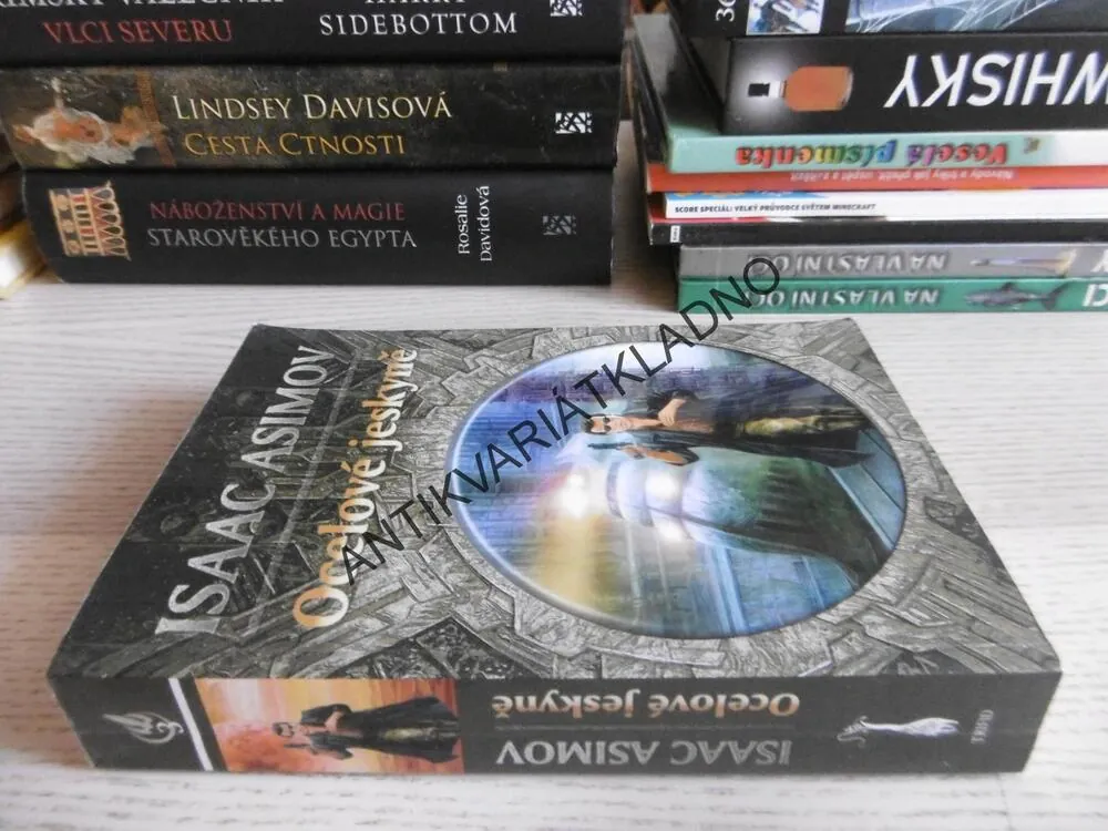 OCELOVÉ JESKYNĚ, ISAAC ASIMOV, **an