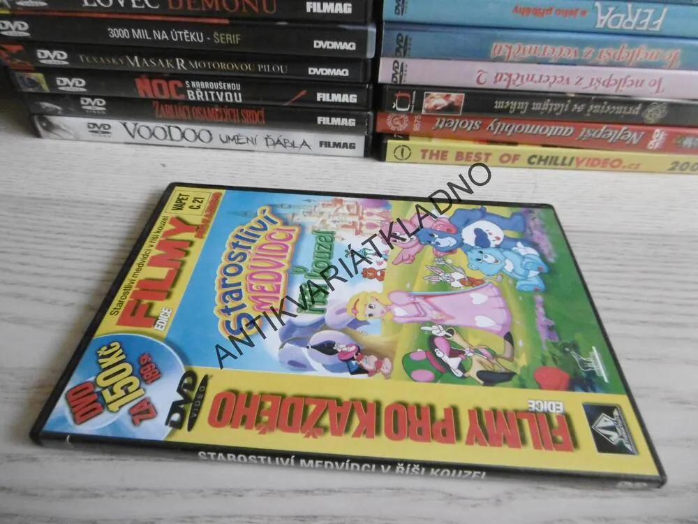 STAROSTLIVÍ MEDVÍDCI V ŘÍŠI KOUZEL, DVD FILM