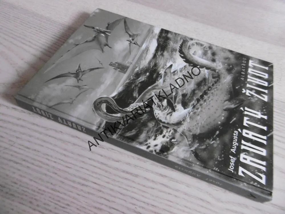 ZAVÁTÝ ŽIVOT, JOSEF AUGUSTA, **an