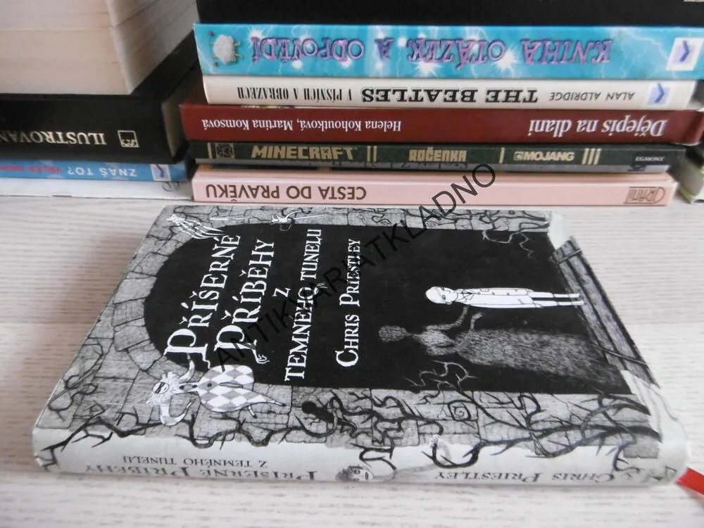 PŘÍŠERNÉ PŘÍBĚHY Z TEMNÉHO TUNELU, CHRIS PRIESTLEY, **an