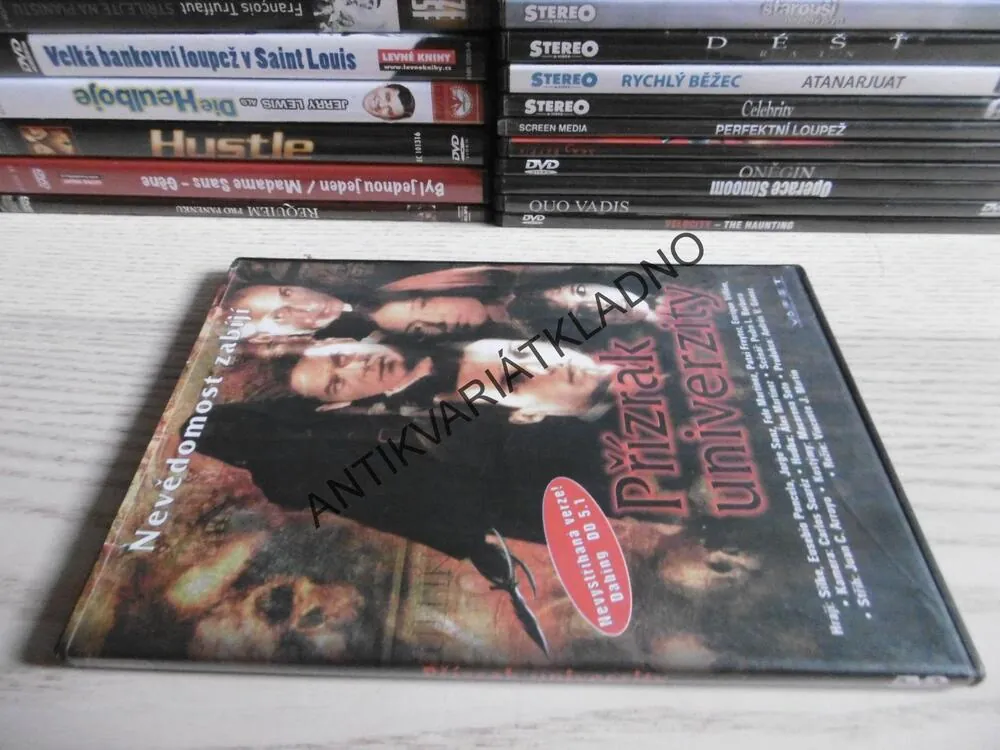 PŘÍZRAK UNIVERZITY, DVD FILM