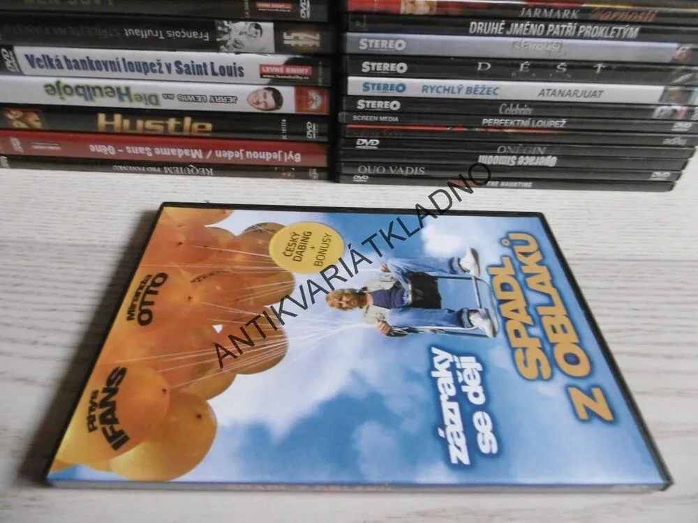 SPADL Z OBLAKŮ, DVD FILM 