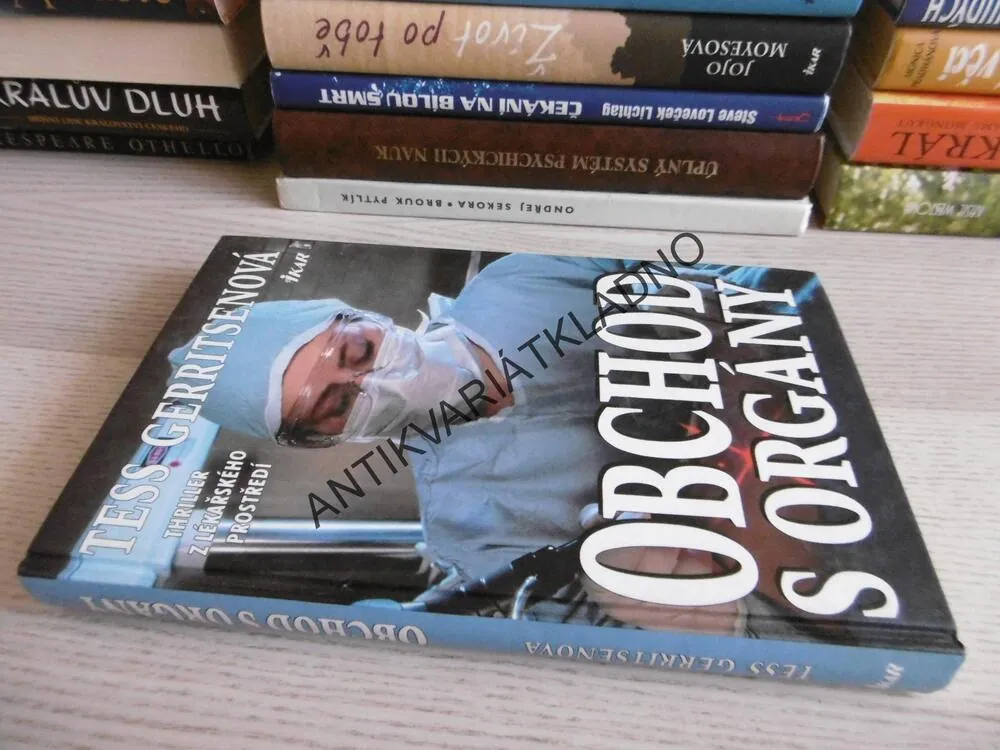 OBCHOD S ORGÁNY, TESS GERRITSENOVÁ, **an
