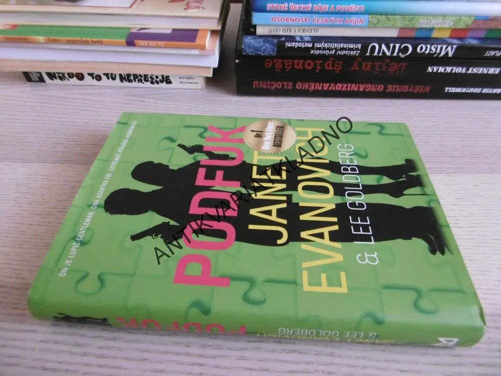 PODFUK, JANET EVANOVICH, LEE GOLDBERG, **an