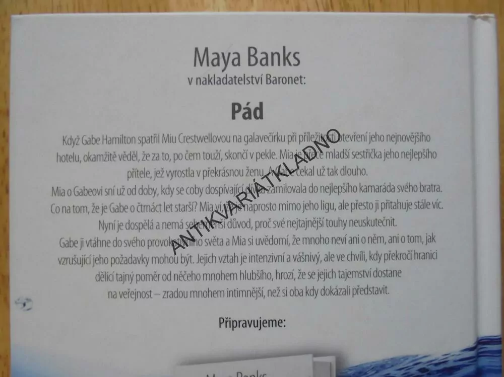 PÁD, BEZ DECHU, MAYA BANKS, EROTIKA