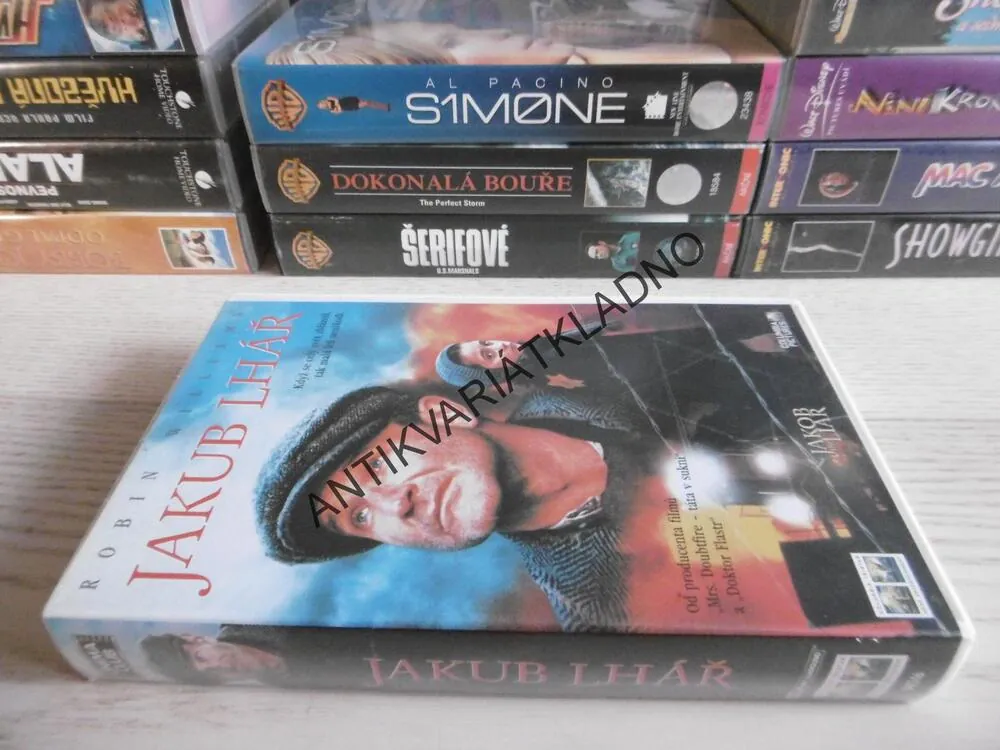 JAKUB LHÁŘ, ROBIN WILLIAMS, VHS