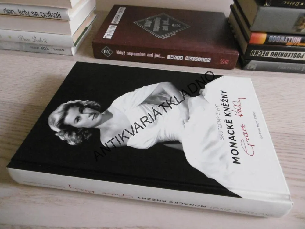 SKUTEČNÝ ŽIVOT MONACKÉ KNĚŽNY GRACE KELLY, **an